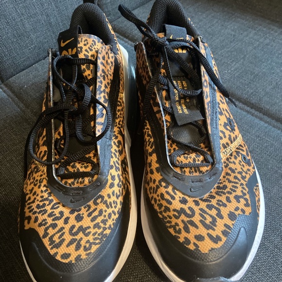 Nike Air Max Animal Print Womens Gym shoe size 9.5 Very good condition. - Picture 5 of 6